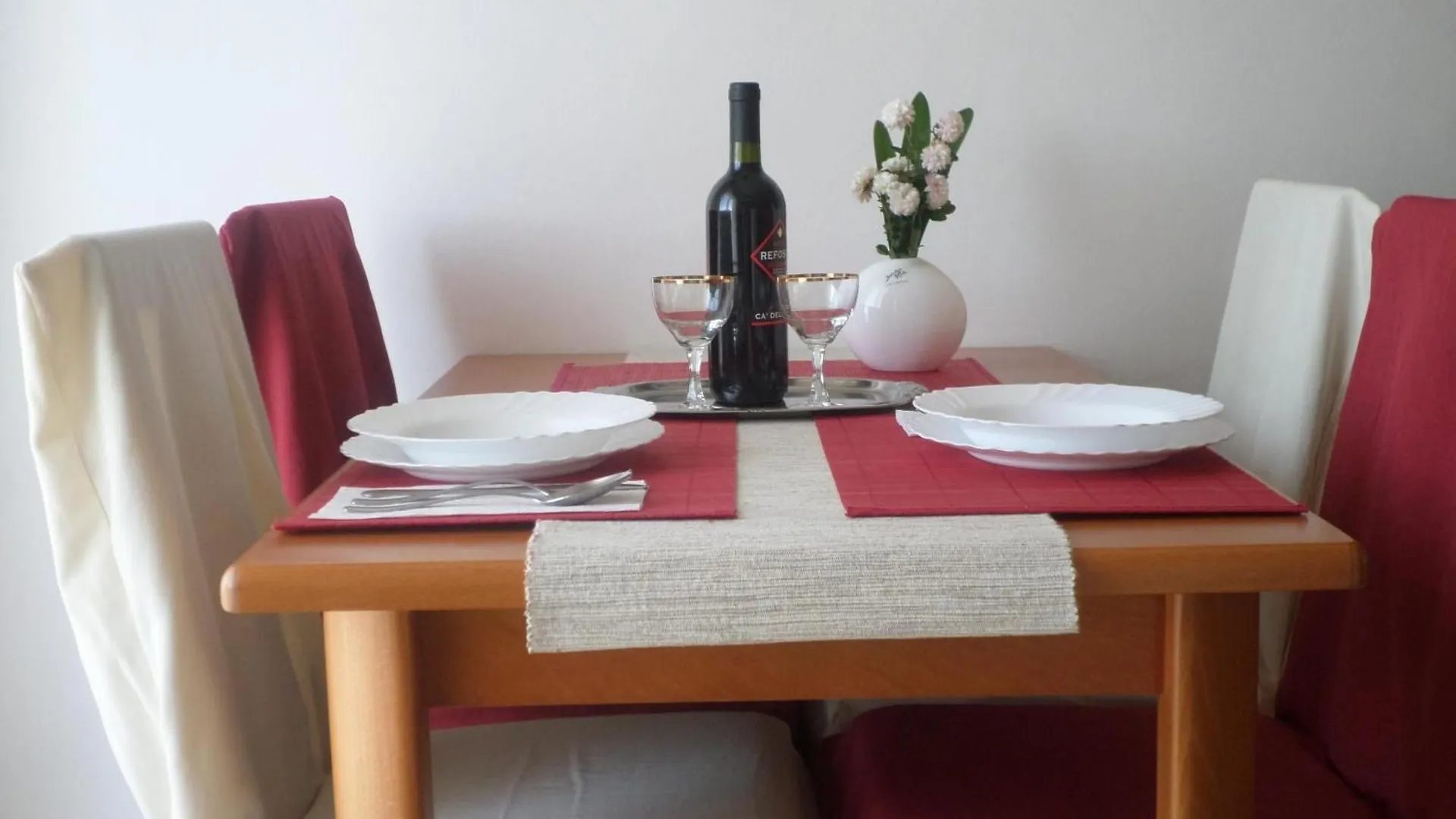 Ruhiges Appartement Mit Terrasse In Strandnaehe Zadar Croatia